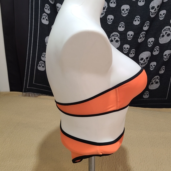 2 Piece Neoprene bikini size M - Picture 5 of 11